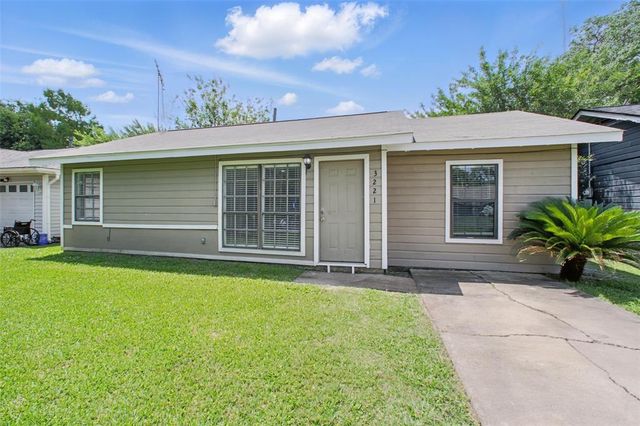 3221 Texas Avenue, Texas City, TX 77590