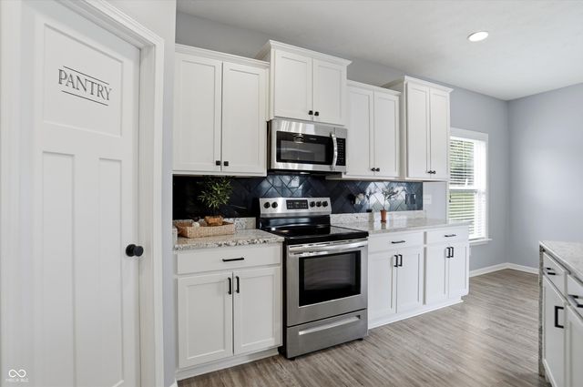 701 N Abigail Lane, Ellettsville, IN 47429