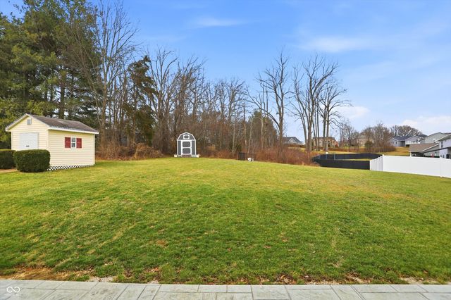 701 N Abigail Lane, Ellettsville, IN 47429