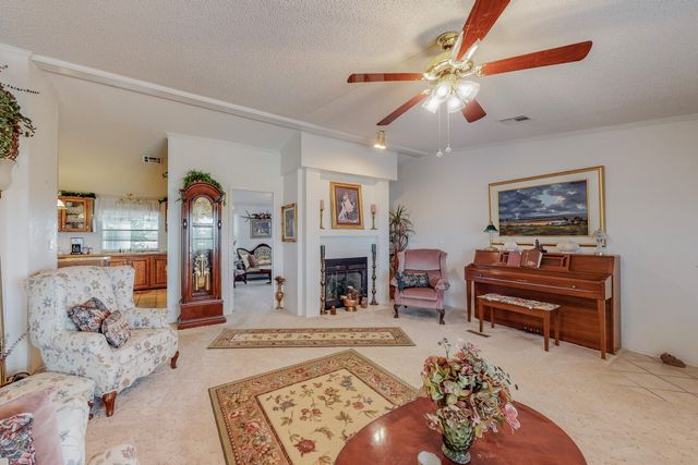 321 Riley Road, Estancia, NM 87016