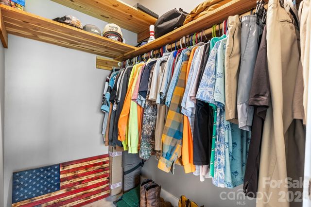 1100 Rainbow Drive, Mount Holly, NC 28120