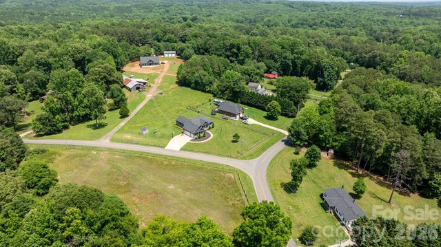 1100 Rainbow Drive, Mount Holly, NC 28120