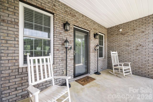 1100 Rainbow Drive, Mount Holly, NC 28120