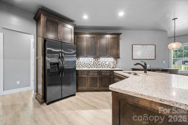 1100 Rainbow Drive, Mount Holly, NC 28120