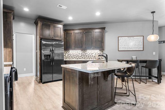 1100 Rainbow Drive, Mount Holly, NC 28120