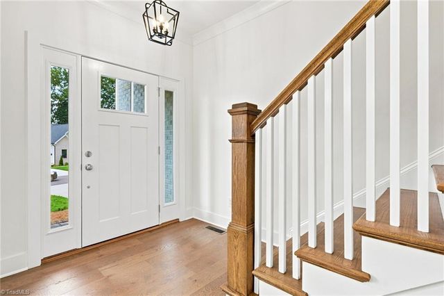 377 Lenalan Drive, Lexington, NC 27295