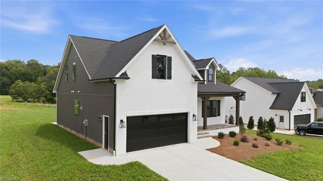 377 Lenalan Drive, Lexington, NC 27295