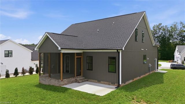 377 Lenalan Drive, Lexington, NC 27295