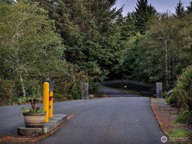 3224 Overlook Loop, Ilwaco, WA 98624