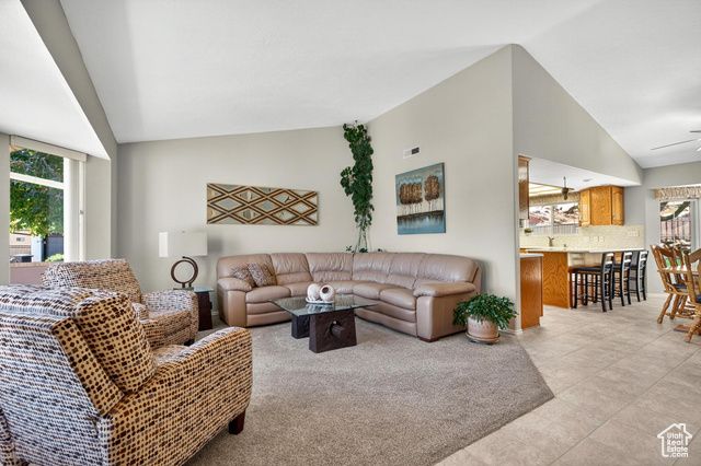 1045 HEMLOCK CIR, St. George, UT 84790