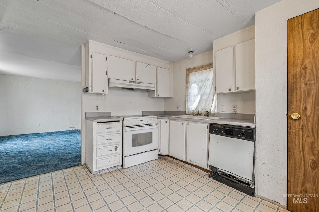 3948 Adams St Trlr 11, Garden City, ID 83714 photo 7