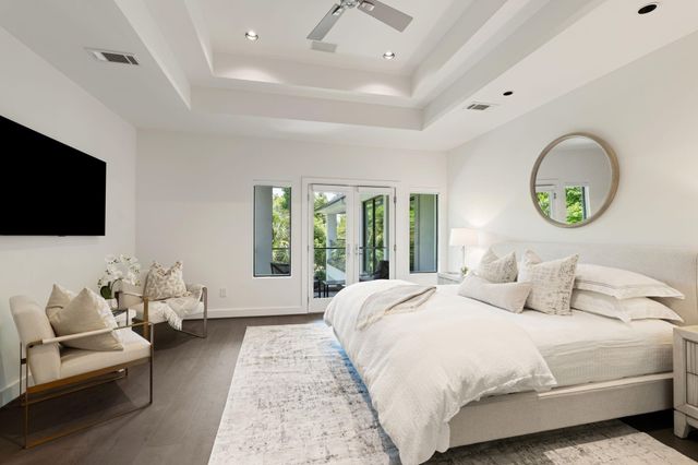 3703 Wroxton Road, West University Place, TX 77005