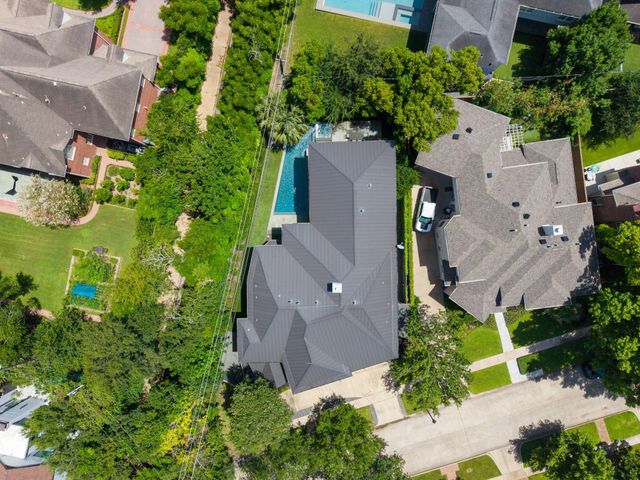 3703 Wroxton Road, West University Place, TX 77005