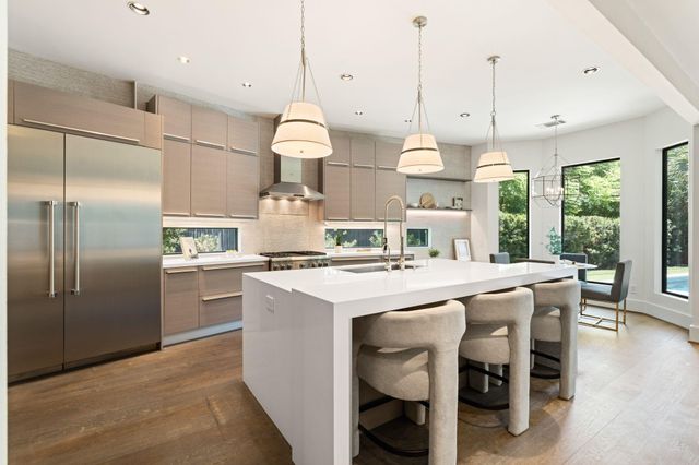 3703 Wroxton Road, West University Place, TX 77005