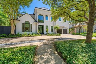 3703 Wroxton Road, West University Place, TX 77005