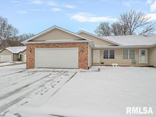 2909 Ocala Lane, Springfield, IL 62707