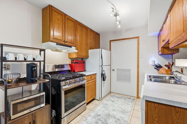 2779 Upland Court, Plymouth, MN 55447