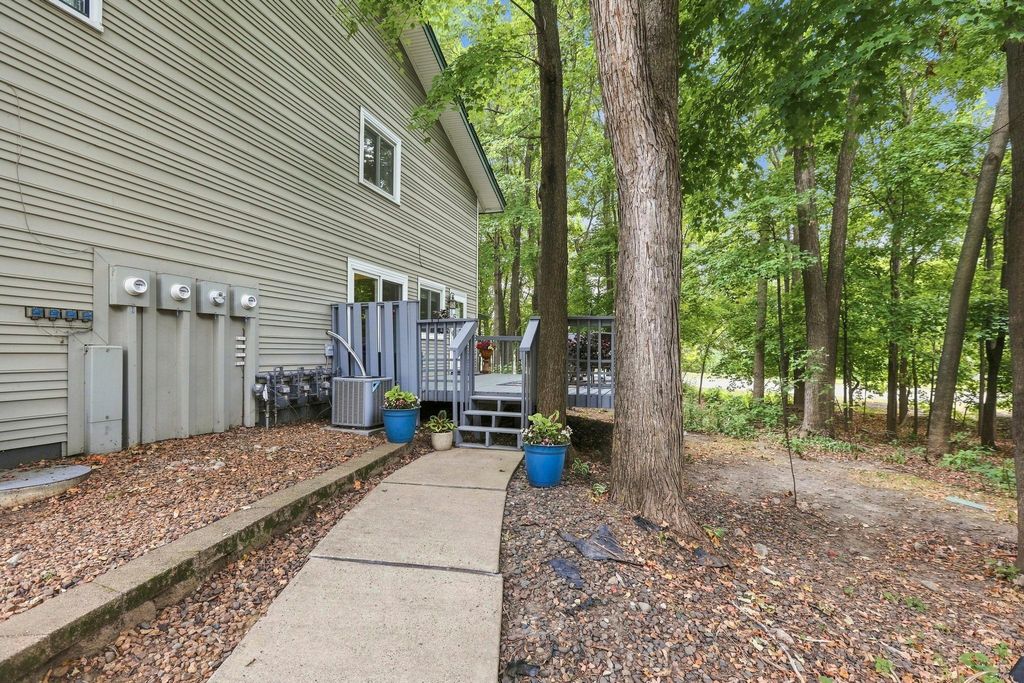 2779 Upland Court, Plymouth, MN 55447 — photo 4
