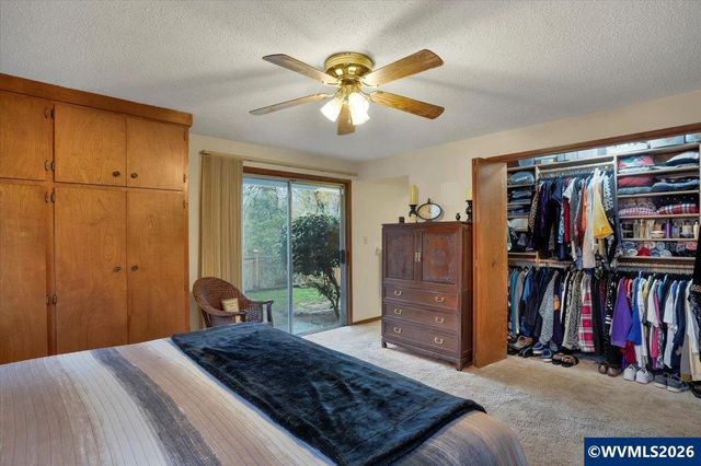 989 SW Hunter St, Dallas, OR 97338