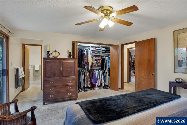 989 SW Hunter St, Dallas, OR 97338