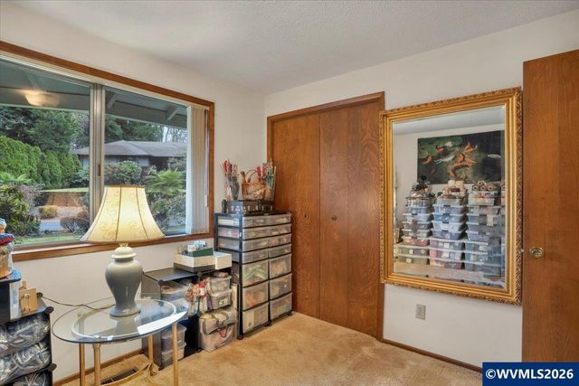 989 SW Hunter St, Dallas, OR 97338