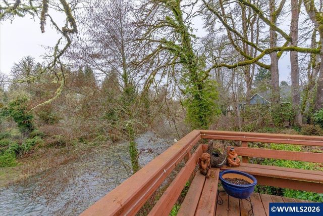 989 SW Hunter St, Dallas, OR 97338