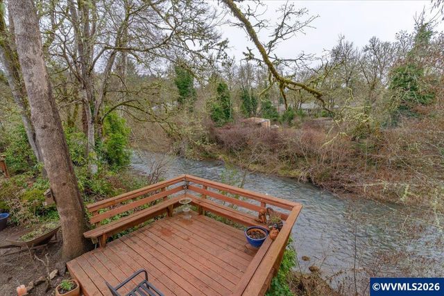 989 SW Hunter St, Dallas, OR 97338