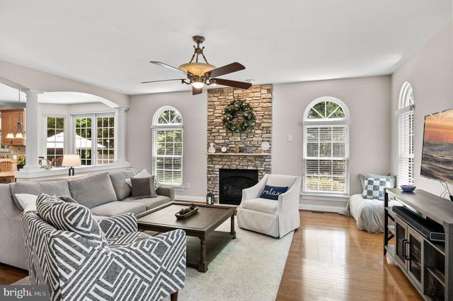 396 E 3RD ST, Moorestown, NJ 08057