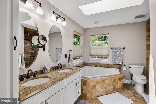 396 E 3RD ST, Moorestown, NJ 08057