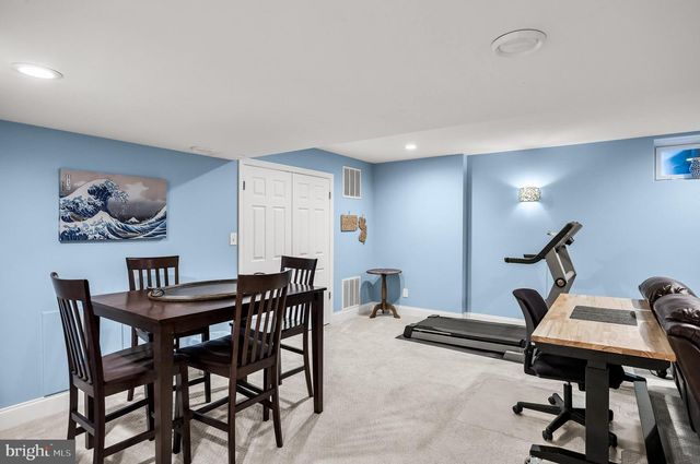 396 E 3RD ST, Moorestown, NJ 08057