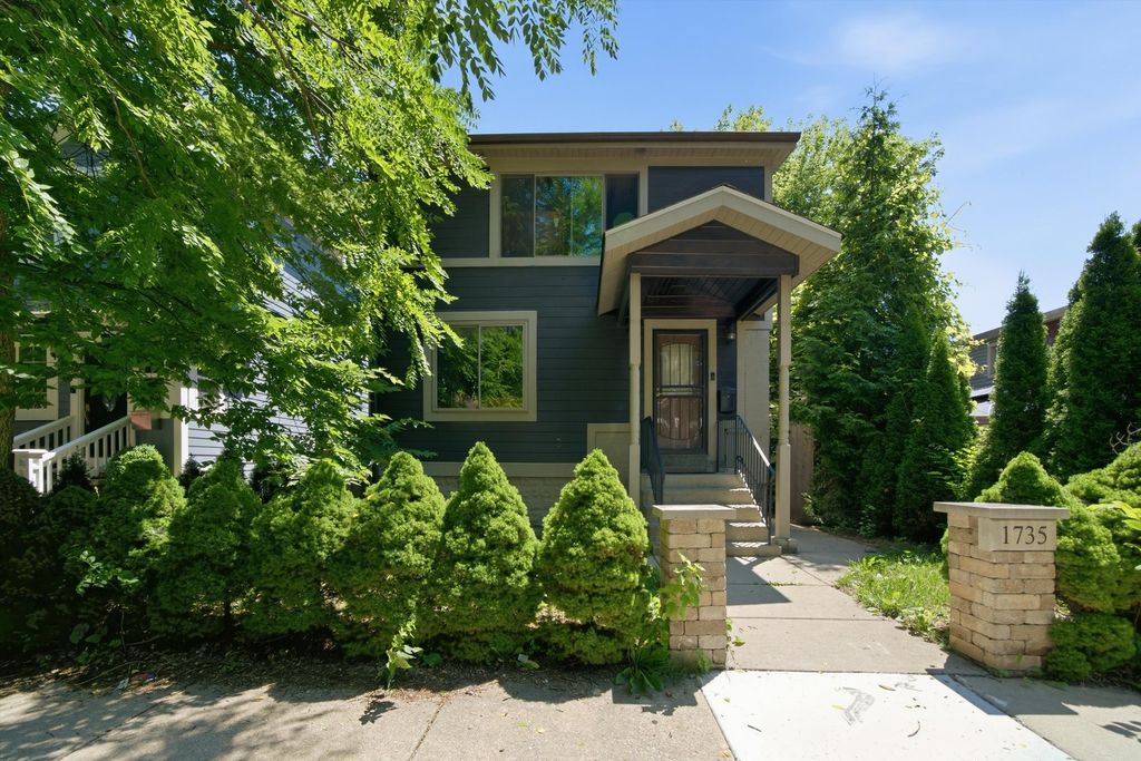 1735 Grey Avenue, Evanston, IL 60201