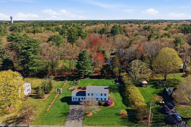 3 Beach St, Norton, MA 02766