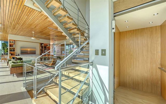 1401 KENILWORTH STREET, Sarasota, FL 34231