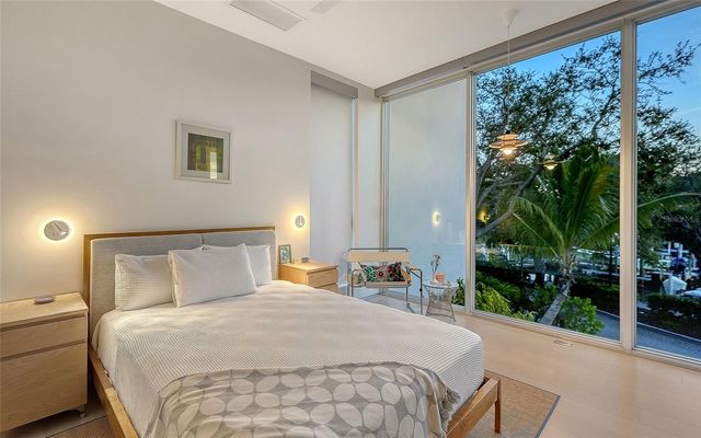 1401 KENILWORTH STREET, Sarasota, FL 34231