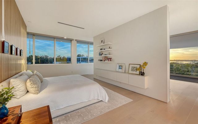 1401 KENILWORTH STREET, Sarasota, FL 34231