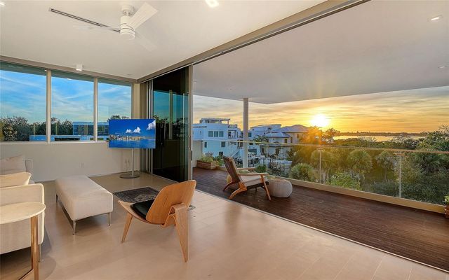 1401 KENILWORTH STREET, Sarasota, FL 34231