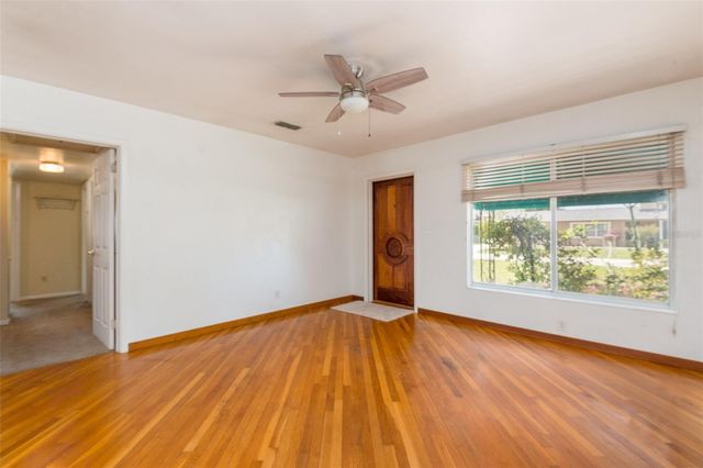 4425 W BAY VILLA AVENUE, Tampa, FL 33611