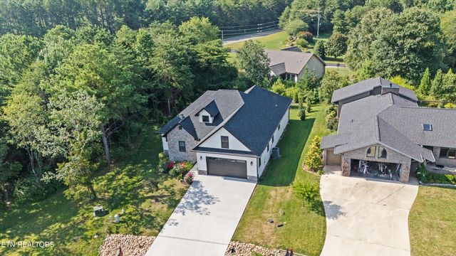 126 Elokwa Way, Loudon, TN 37774