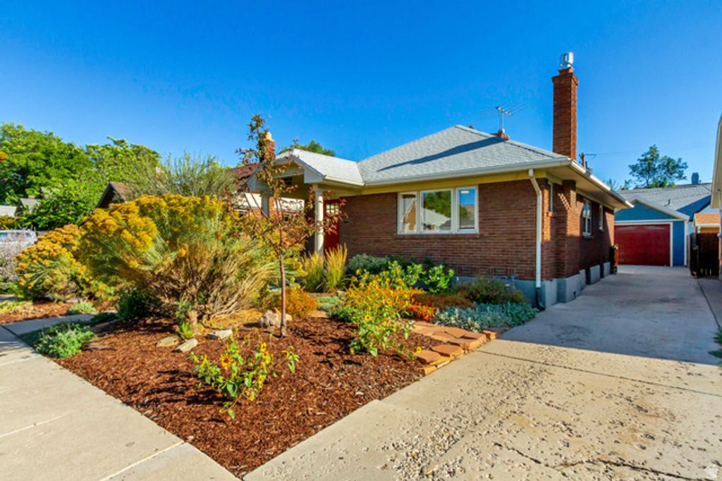 1052 E ROOSEVELT AVE, Salt Lake City, UT 84105 — exterior