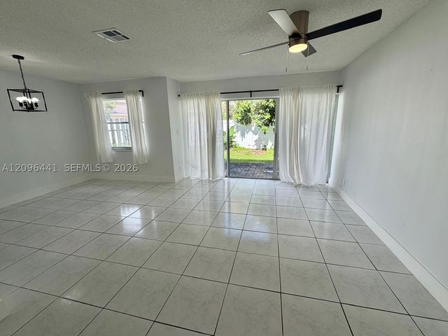 797 Crystal Lake Dr 797, Deerfield Beach, FL 33064