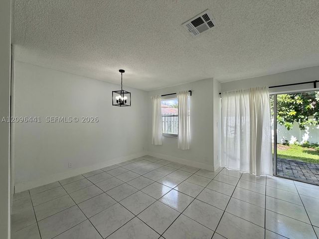 797 Crystal Lake Dr 797, Deerfield Beach, FL 33064