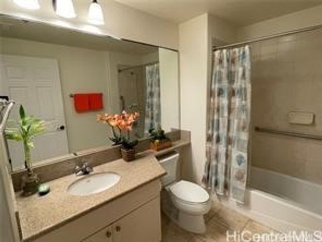 520 Lunalilo Home Road 8225, Honolulu, HI 96825