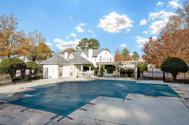 1303 Tigertail DR, Chesapeake, VA 23320