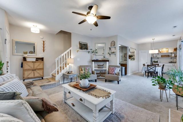 1303 Tigertail DR, Chesapeake, VA 23320