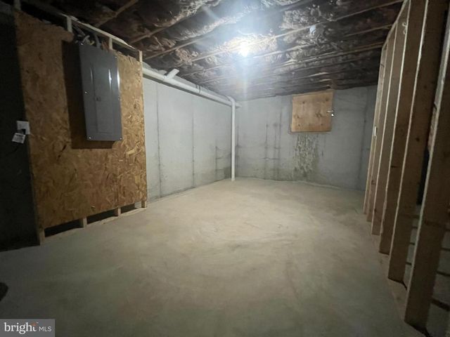 409 FIFTH ST W #B, Waynesboro, PA 17268