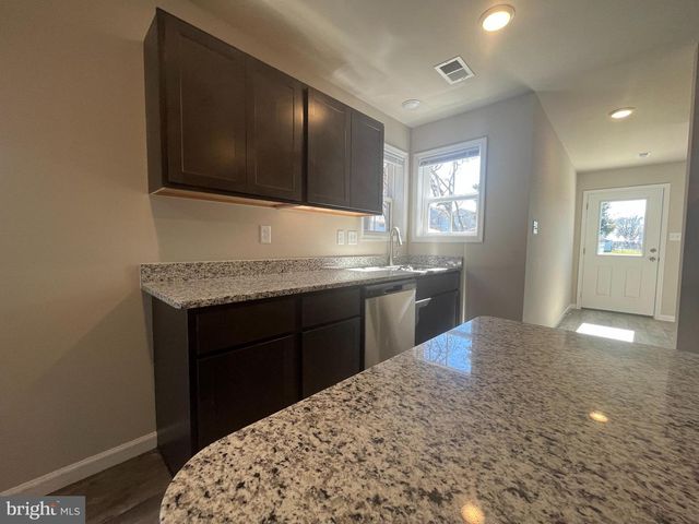 409 FIFTH ST W #B, Waynesboro, PA 17268
