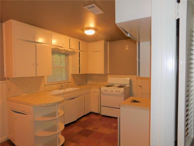 1400 BERKSHIRE DR, Austin, TX 78723
