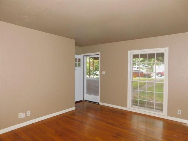 1400 BERKSHIRE DR, Austin, TX 78723
