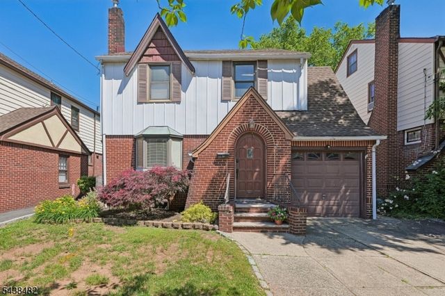26 Ferncliff Rd, Bloomfield Twp., NJ 07003