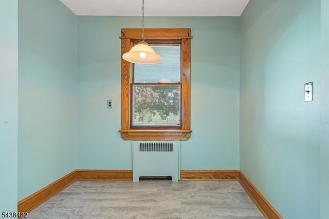 26 Ferncliff Rd, Bloomfield Twp., NJ 07003